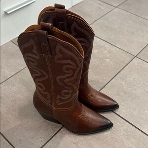 STEVE MADDEN boots